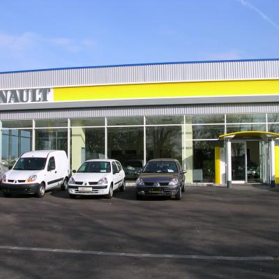 Renault Autszalon Szkesfehrvr 2004 2